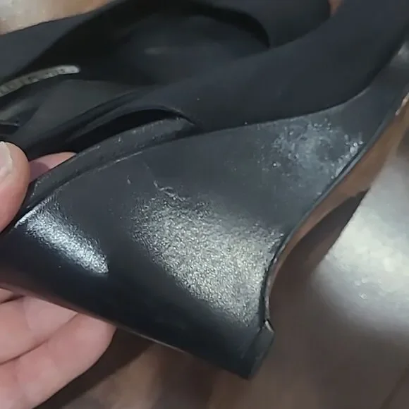 DONALD J. PLINER PEEP TOE BLACK WEDGE SANDALS SIZE 8 - Picture 6 of 6